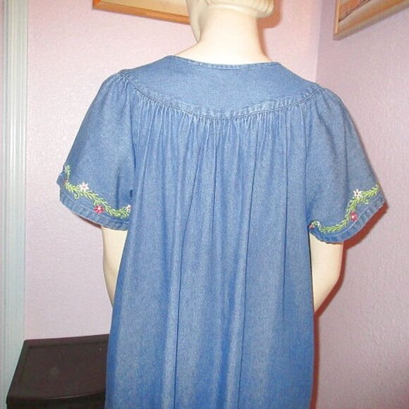 Vermont Country Store Denim Midi Dress Size S Embroidered Pockets Modest Western - Picture 9 of 10